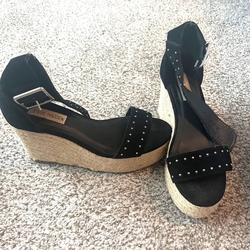 Steve Madden Heeled Sandal with Black Studs Size 8